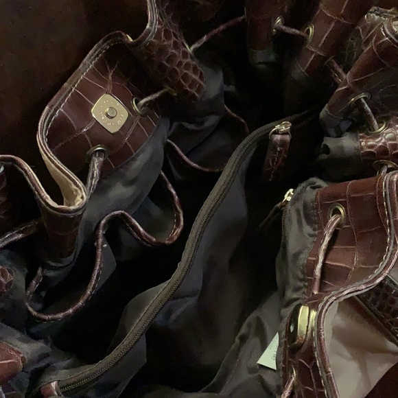 New Liz Claiborne Drawstring embellished handbag - Picture 6 of 7